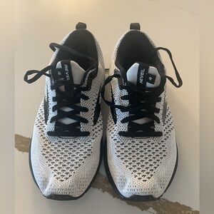 Brooks Revel shoes